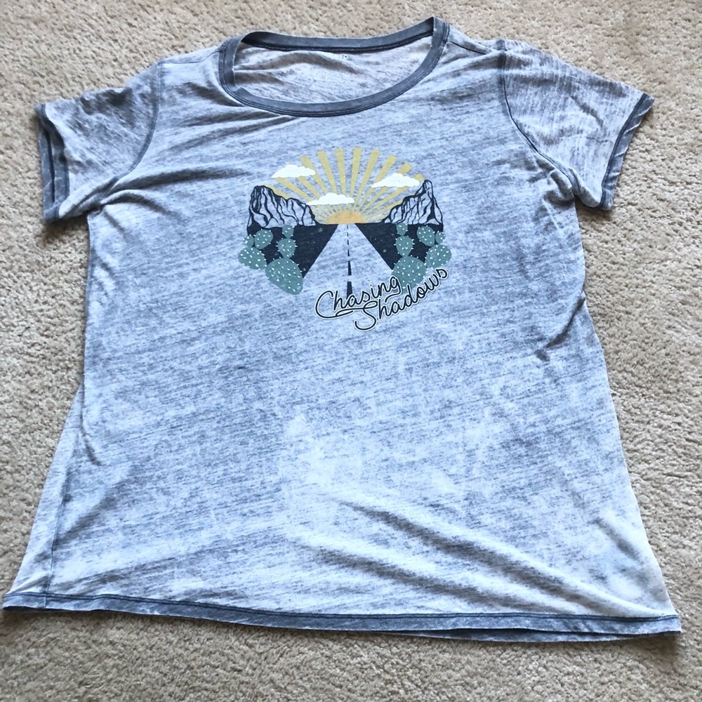 SALE $15 Cactus 🌵 Print Grey Tee